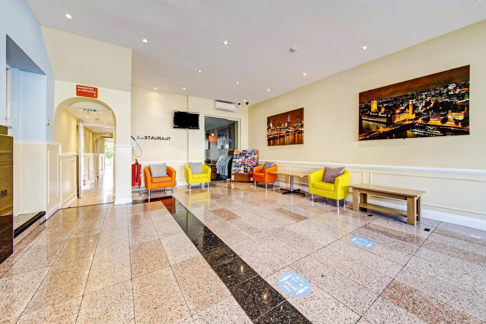 Oyo Bostons Manor Hotel, Hanwell London Greenford  Εξωτερικό φωτογραφία